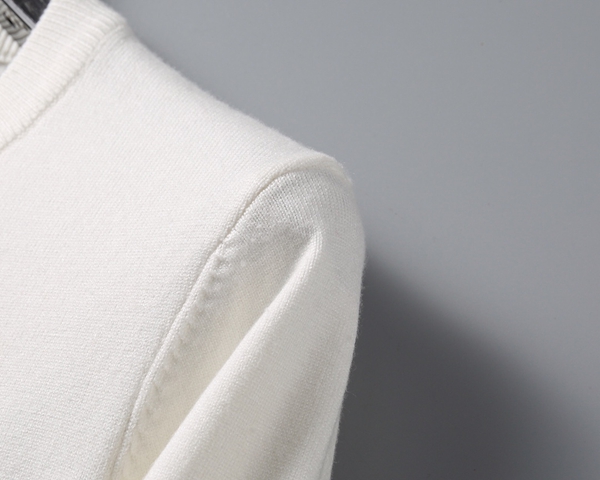 ブランドセーター角部分ディテール